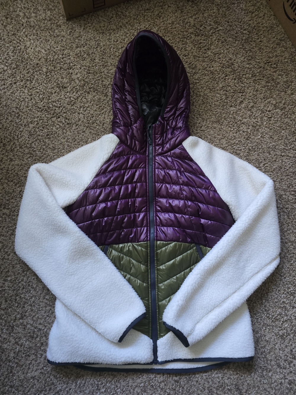 Mountain Hardwear Altius Colorblock Quilted Hooded Jacket in Purple/Olive/White
